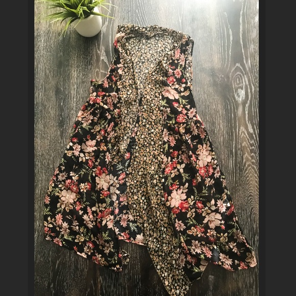 SHEER FLORAL COVERUP - Picture 1 of 1